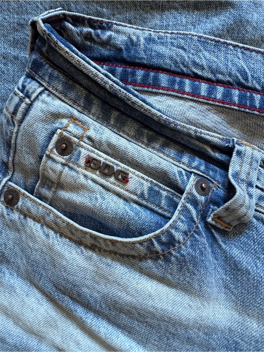 BDG Urban Outfitters Denim Bermuda Shorts Y2K Light Wash Size 30 - Picture 4 of 5